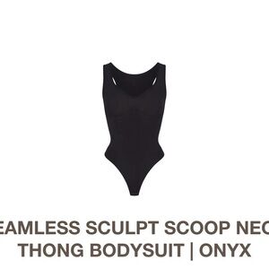 SKIMS Onyx Sculpt Scoop Neck Bodysuit